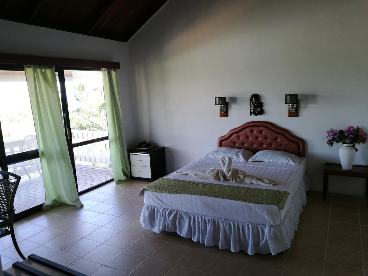 Honiara Hotel Екстер'єр фото